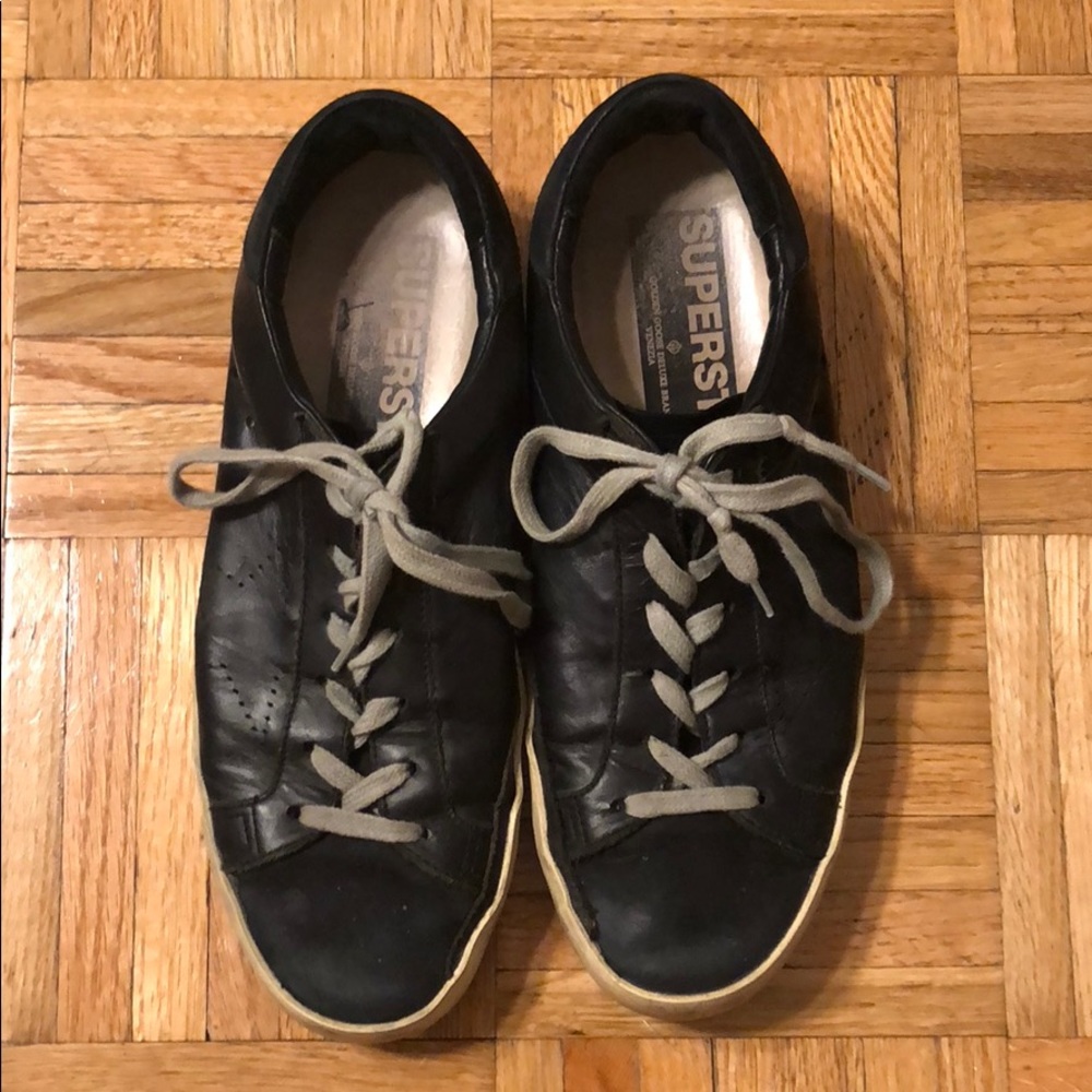 GOLDEN GOOSE